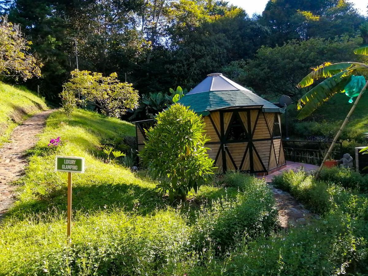 Hotel Hevilat Paraiso De Oriente Rionegro Eksteriør bilde
