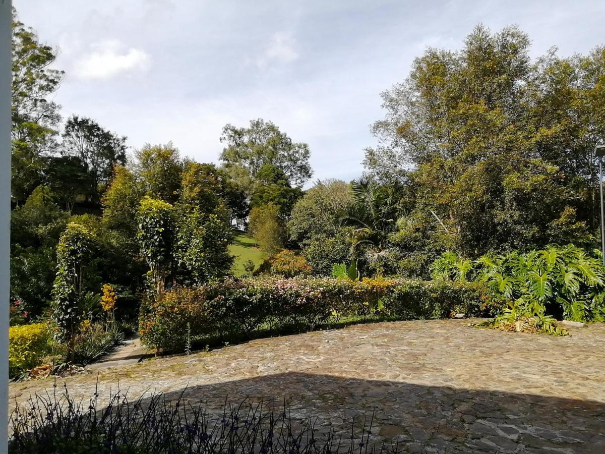 Hotel Hevilat Paraiso De Oriente Rionegro Eksteriør bilde