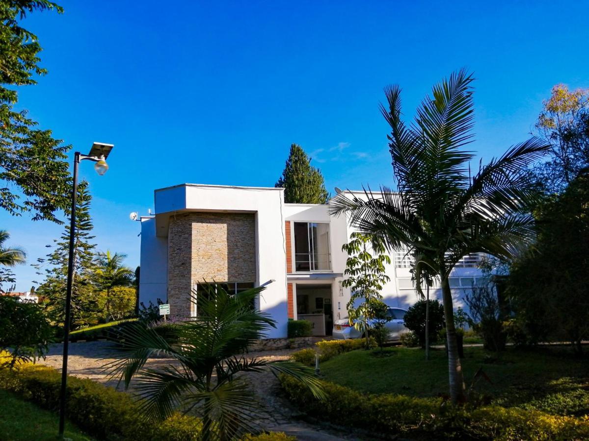 Hotel Hevilat Paraiso De Oriente Rionegro Eksteriør bilde